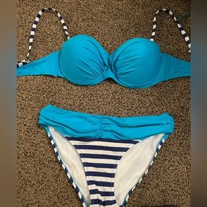 Women’s Bathing Suit Size XL Top and Bottoms